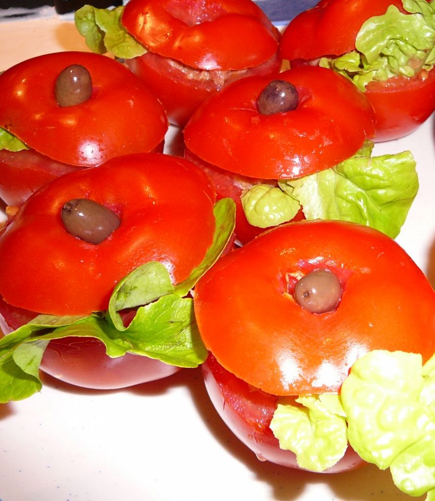 Tomates farcies froides au thon