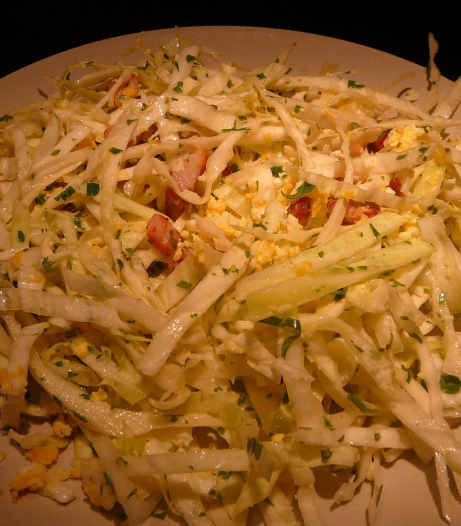 Salade de chou aux lardons