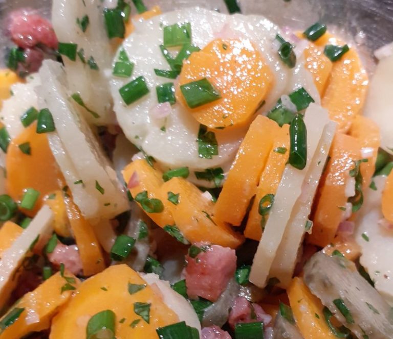Salade Pommes de terre, carottes et cornichons La cuisine de Stéphanie